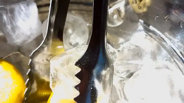 ice-tongs image